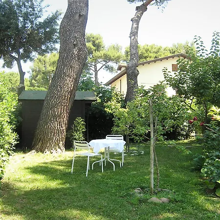 Bed & Breakfast 22 Garibaldi 4*