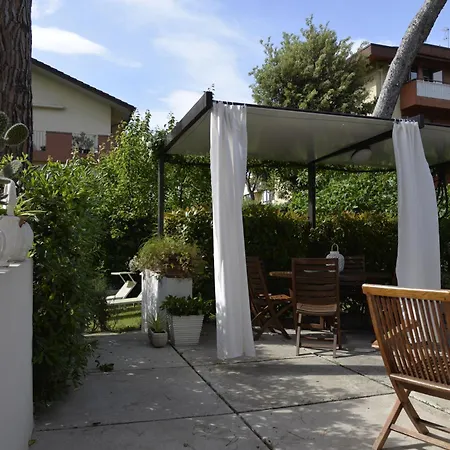 22 Garibaldi Bed & Breakfast
