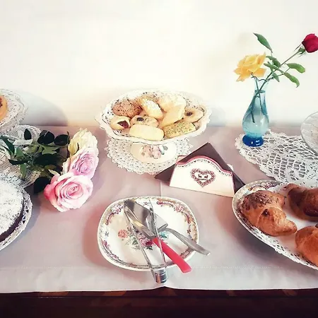 Alojamento de Acomodação e Pequeno-almoço 22 Garibaldi 4*